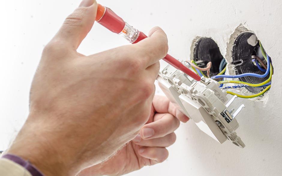 travail électricien Pontault-Combault